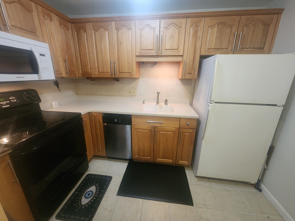 176 Maple Avenue, Unit 626 Rutland, MA 01543 - Photo 6 of 14