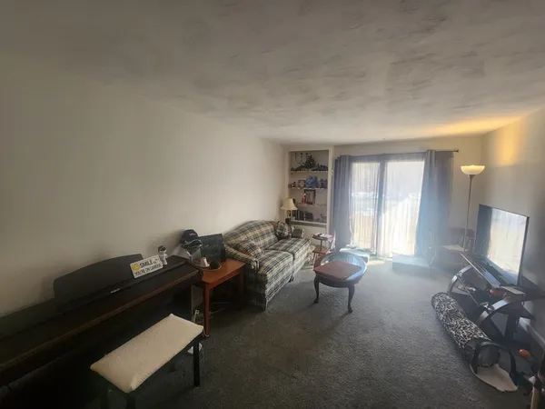 $189,900 | 176 Maple Avenue, Unit 626, Rutland, MA 01543
