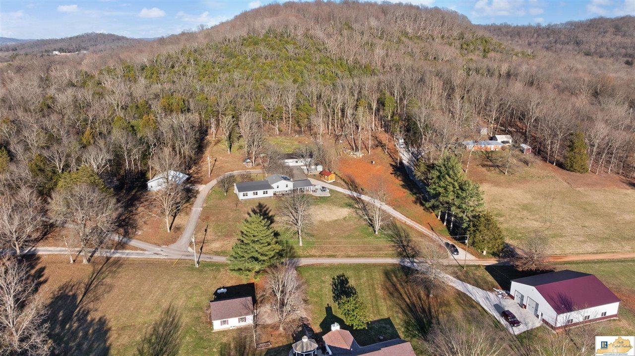 698 Rowletts Road Horse Cave, KY 42749 - Photo 74 of 99 Gallery Image 74