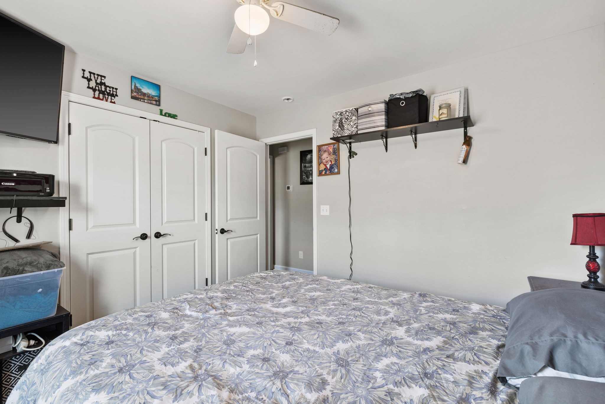 6491 Highway 161 Springfield, TN 37172 - Photo 23 of 32 a bedroom with a bed and a tv