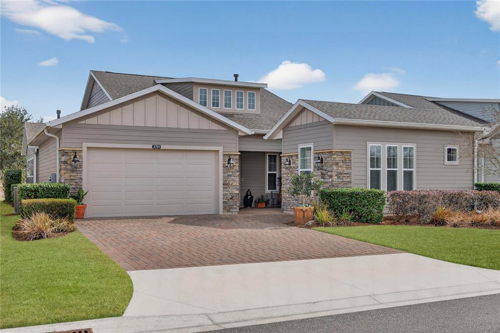 5701 Northwest 40th Loop Ocala, FL 34482 - Photo 2 of 96