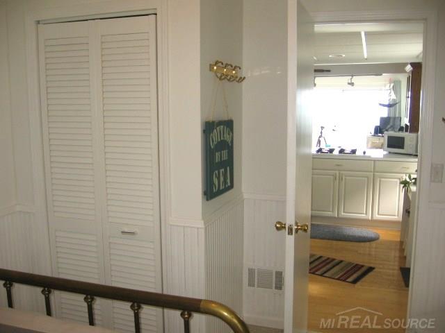 2915 Lakeshore Road Applegate, MI 48401 - Photo 28 of 46 31304015-27.JPG