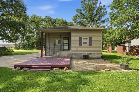 $219,000 | 7100 West 129th Avenue, Cedar Lake, IN 46303