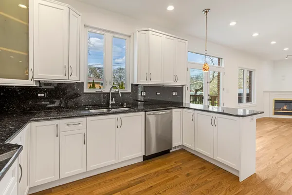 $769,900 | 5138 Morse Avenue, Skokie, IL 60077
