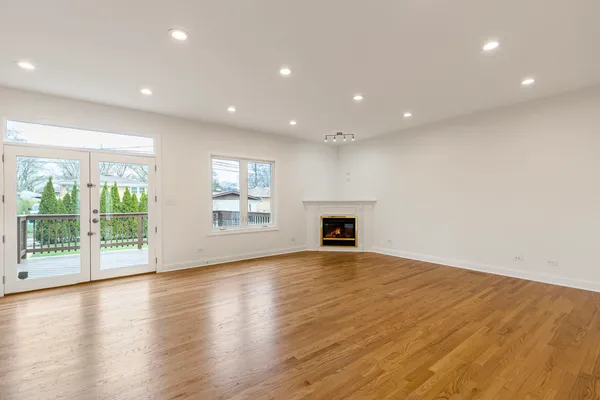 $769,900 | 5138 Morse Avenue, Skokie, IL 60077