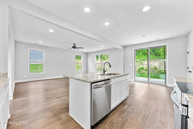 $499,000 | 8144 Chapel Hill Lane, Knoxville, TN 37938