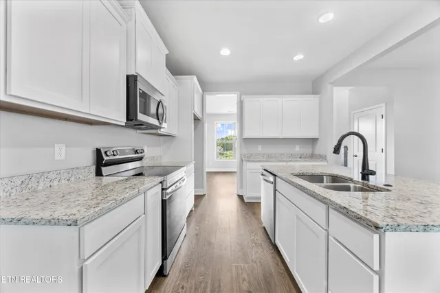 $499,000 | 8144 Chapel Hill Lane, Knoxville, TN 37938