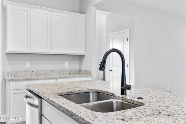 $499,000 | 8144 Chapel Hill Lane, Knoxville, TN 37938