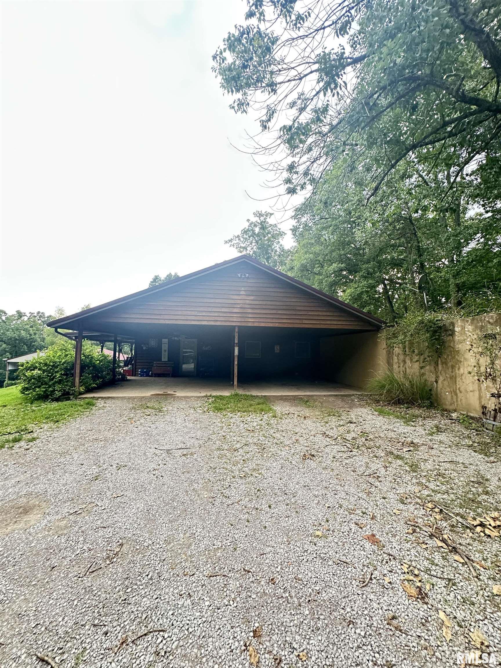 155 Hickam Road Alto Pass, IL 62905 - Photo 3 of 33