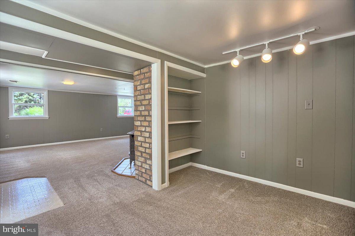 1545 Sheaffer Road Elizabethtown, PA 17022 - Photo 22 of 36