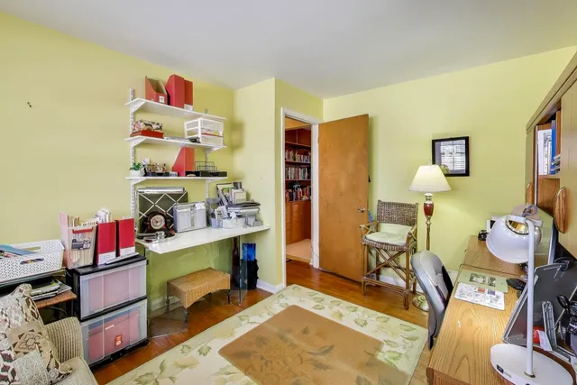 $234,900 | 16827 Parkside Avenue, South Holland, IL 60473