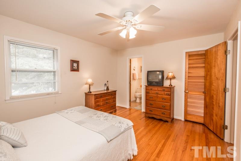 209 Southeast Maynard Road Cary, NC 27511 - Photo 11 of 24 Gallery Image 11