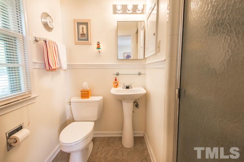 209 Southeast Maynard Road Cary, NC 27511 - Photo 12 of 24 Gallery Image 12