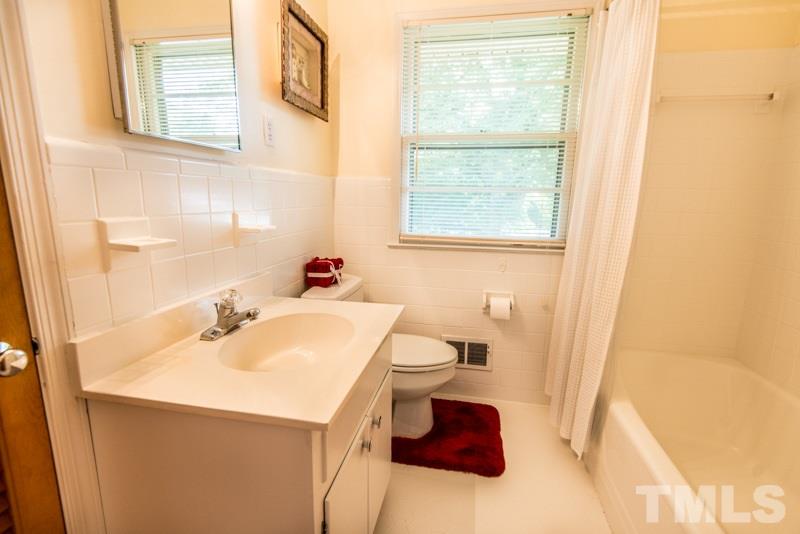 209 Southeast Maynard Road Cary, NC 27511 - Photo 15 of 24 Gallery Image 15