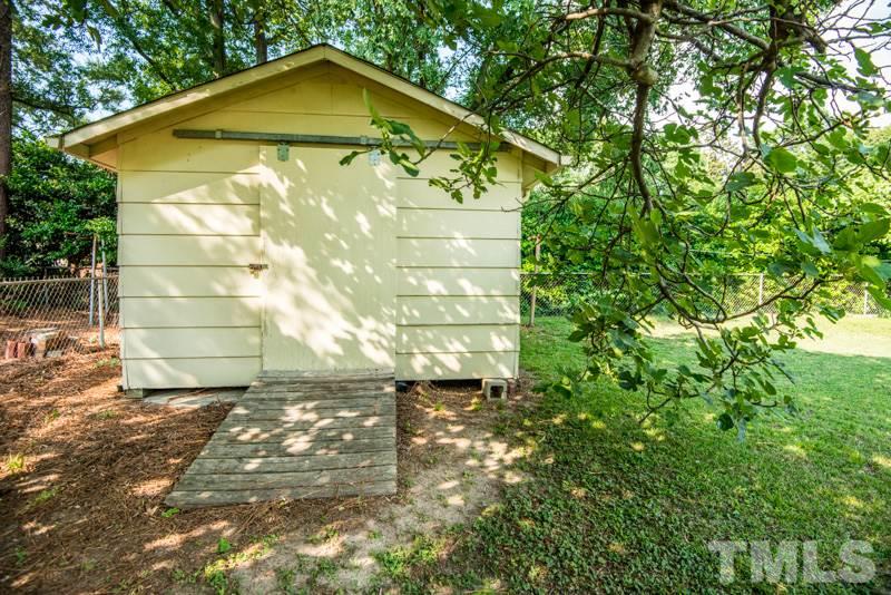 209 Southeast Maynard Road Cary, NC 27511 - Photo 22 of 24 Gallery Image 22