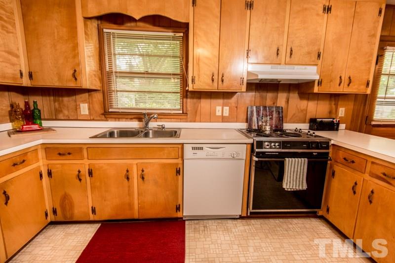 209 Southeast Maynard Road Cary, NC 27511 - Photo 6 of 24 Gallery Image 6