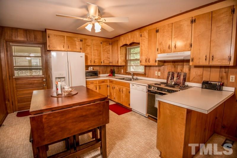 209 Southeast Maynard Road Cary, NC 27511 - Photo 7 of 24 Gallery Image 7