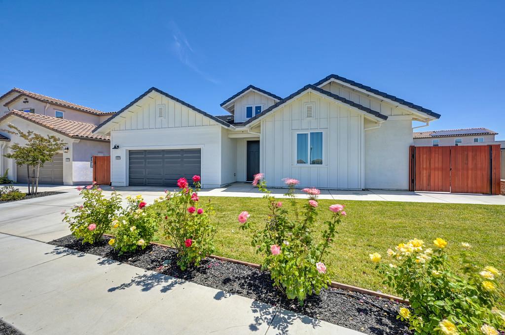 8229 Poppy Rdg Circle Elk Grove, CA 95757 - Photo 2 of 75