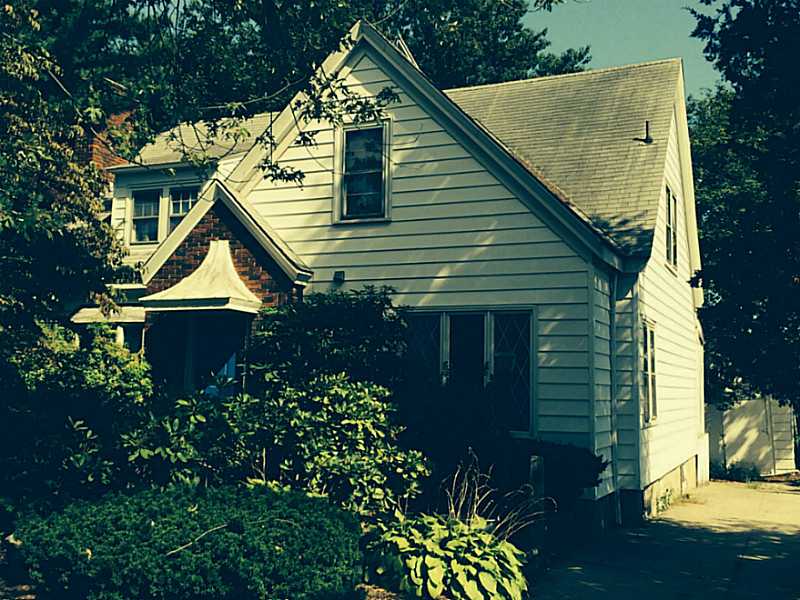 76 Lyndon Road Cranston, RI 02905 - Photo 1 of 20 Exterior Front.