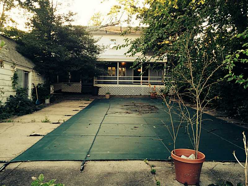 76 Lyndon Road Cranston, RI 02905 - Photo 12 of 20 Swimming Pool/Hot Tub/Sauna.