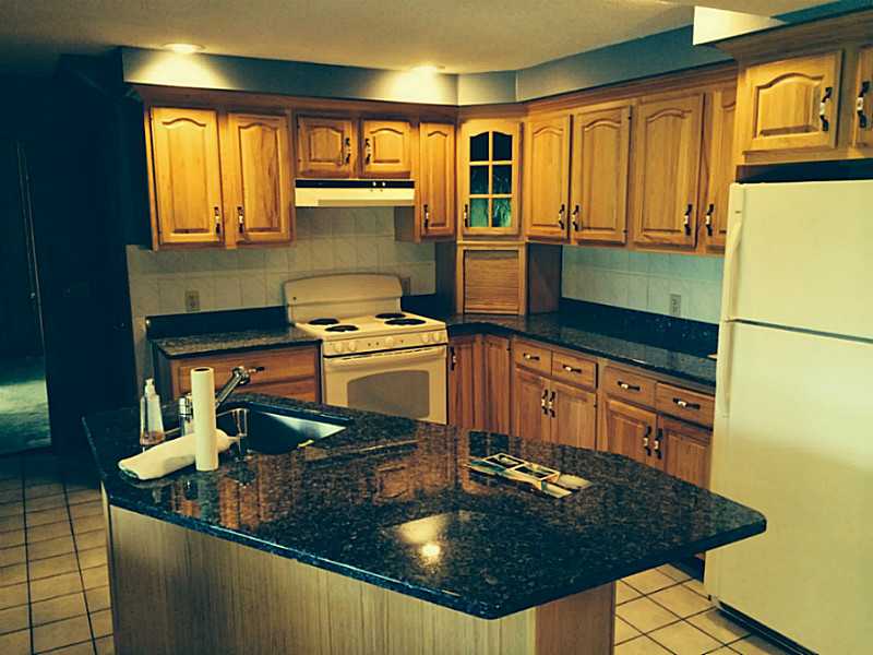 76 Lyndon Road Cranston, RI 02905 - Photo 6 of 20 Kitchen.