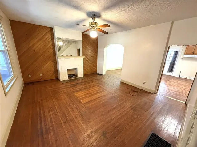 $129,900 | 154 Jefferson Avenue, Vandergrift, PA 15690