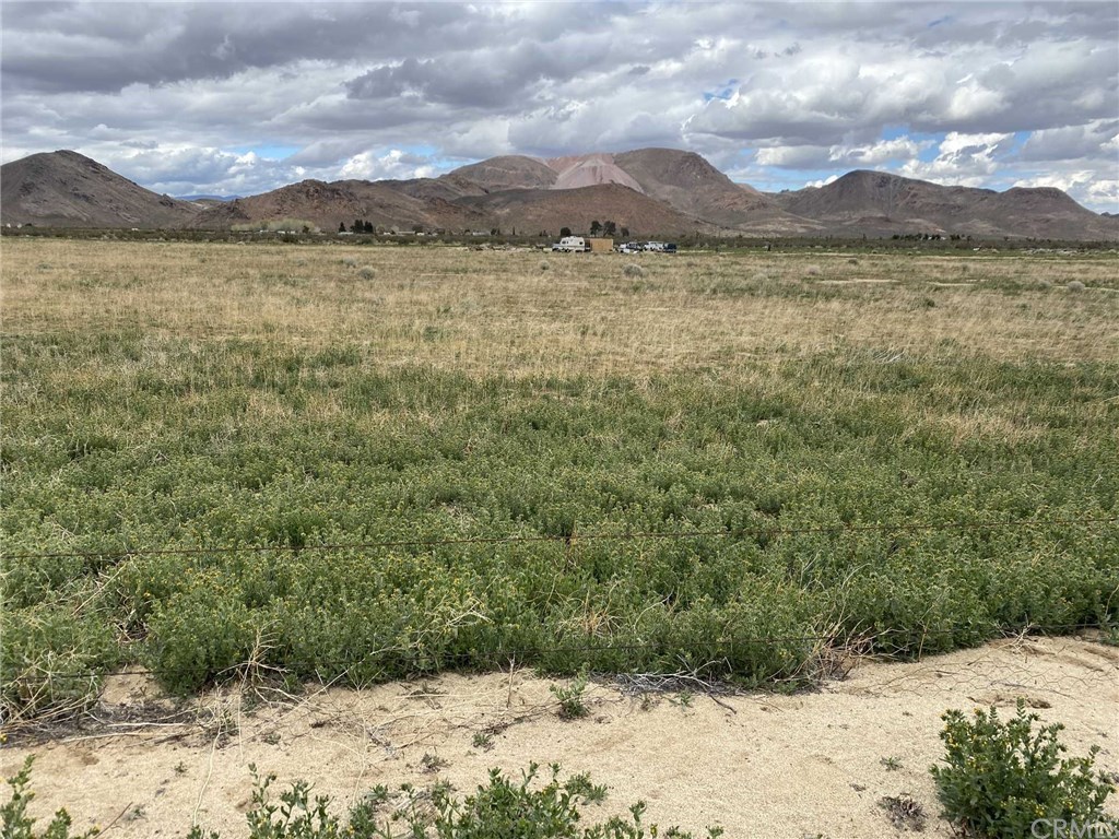 0 Vic Off Backus Rd/@35th Street Mojave, CA 93501 - Photo 2 of 6 beautiful mountain views