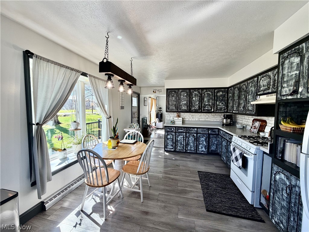 15131 Tavern Road Burton, OH 44021 - Photo 4 of 18