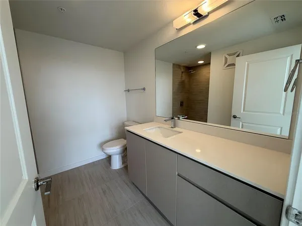 $1,950 | 5579 Millennia Park Drive, Unit 424, Orlando, FL 32839