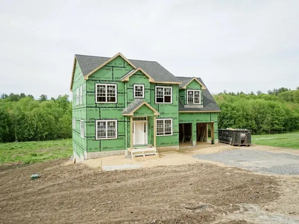 $944,000 | 78 Island Pond Road, Derry, NH 03038