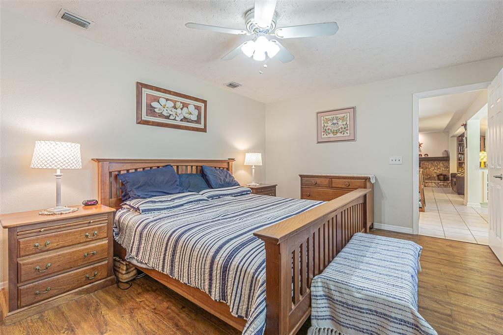 18125 Dorman Road Lithia, FL 33547 - Photo 17 of 56 Gallery Image 17