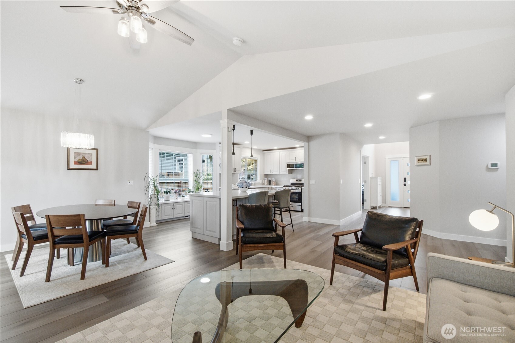 4019 Northeast 17th Street Renton, WA 98056 - Photo 13 of 40 Gallery Image 13