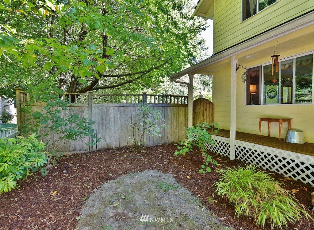 1291 Lidstrom Road East Port Orchard, WA 98366 - Photo 5 of 25 Gallery Image 5