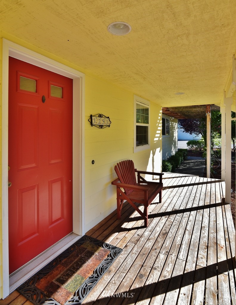 1291 Lidstrom Road East Port Orchard, WA 98366 - Photo 6 of 25 Gallery Image 6