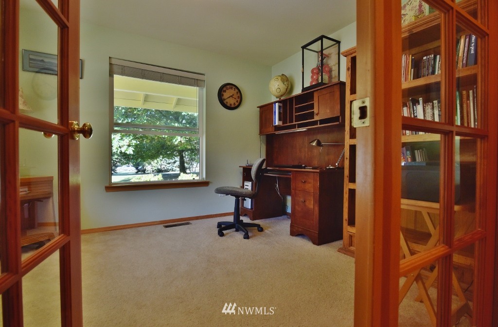 1291 Lidstrom Road East Port Orchard, WA 98366 - Photo 10 of 25 Gallery Image 10