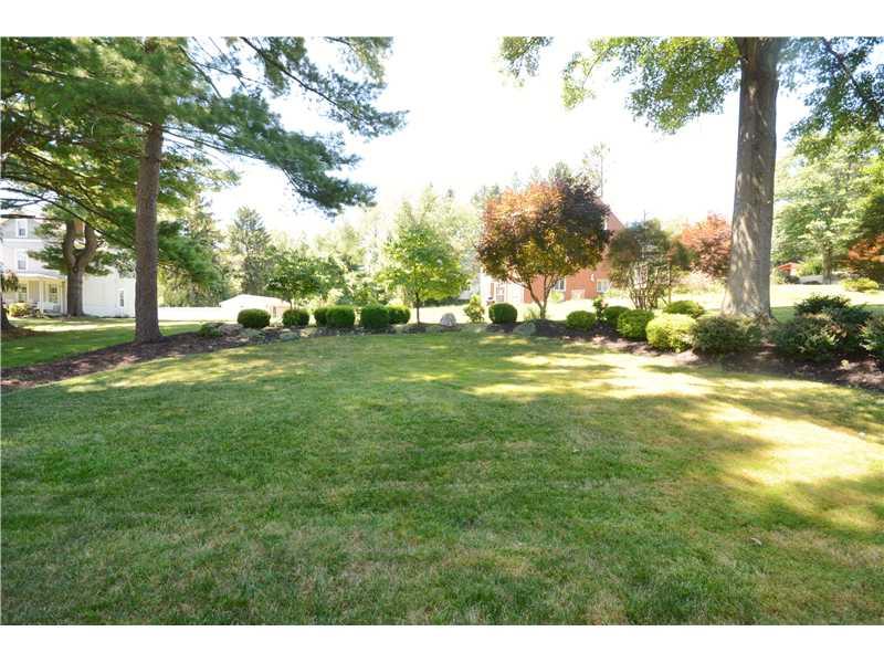 4724 Gardenville Road Baldwin, PA 15236 - Photo 23 of 25 Yard/Garden.