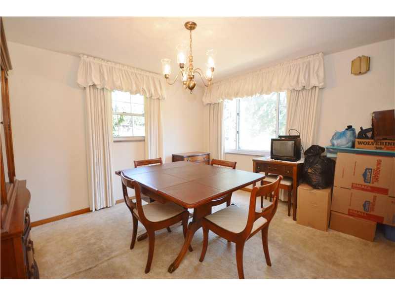 4724 Gardenville Road Baldwin, PA 15236 - Photo 7 of 25 Dining Room.