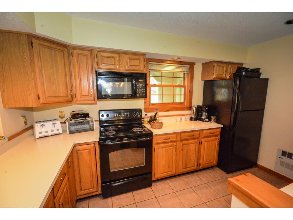 44 B Greenspring Road, Unit B West Dover, VT 05356 - Photo 7 of 16 Gallery Image 7