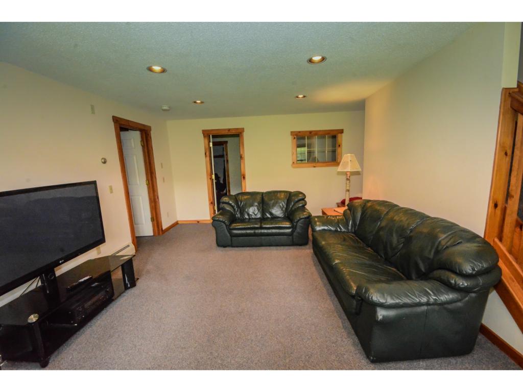 44 B Greenspring Road, Unit B West Dover, VT 05356 - Photo 8 of 16 Gallery Image 8