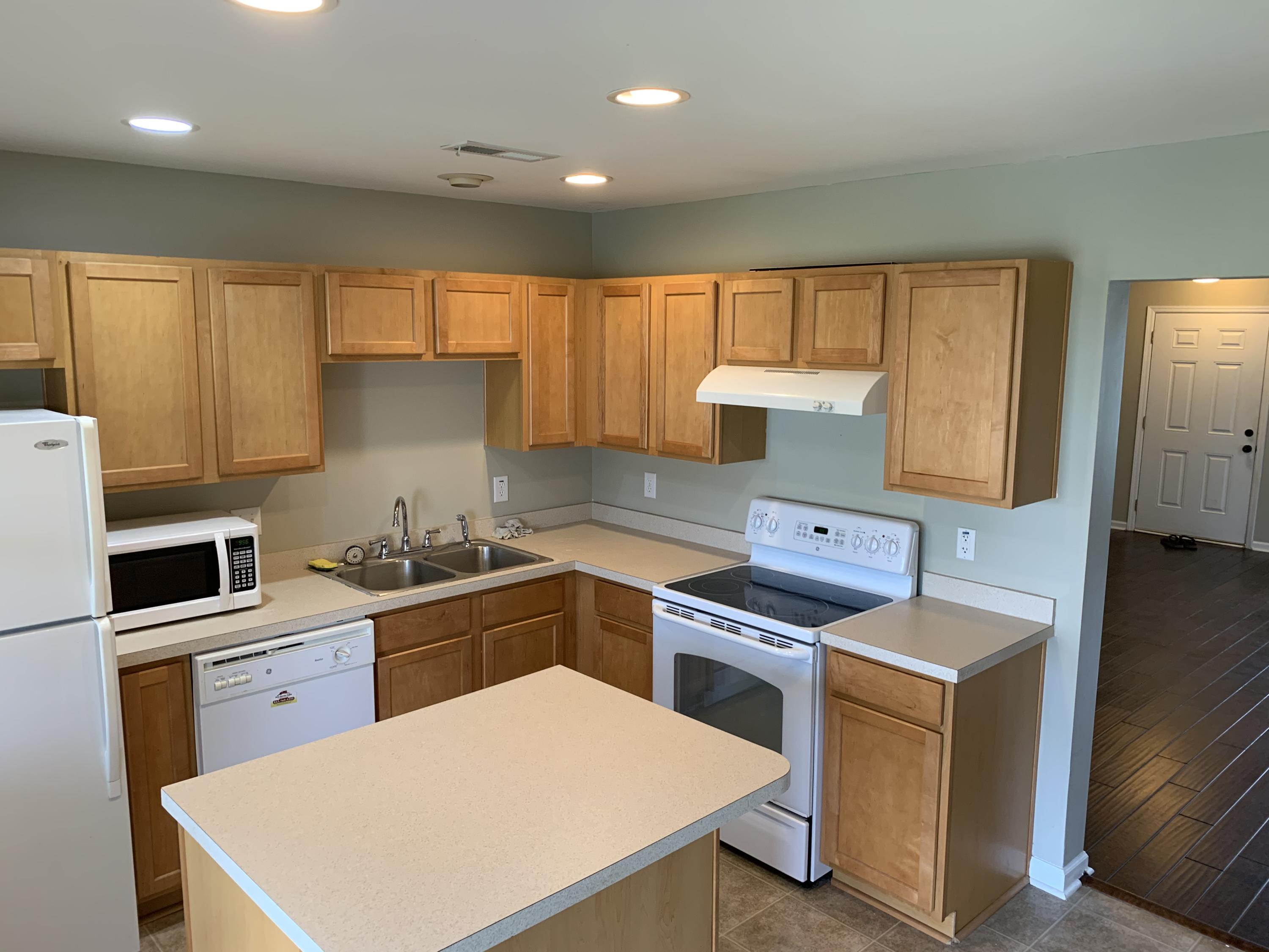 483 Doane Way Wando, SC 29492 - Photo 4 of 16 Kitchen