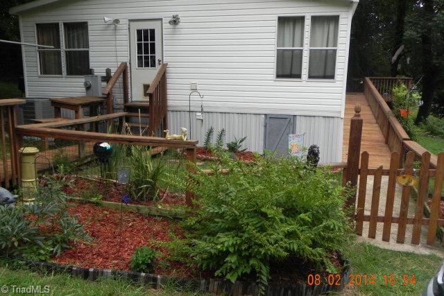 300 C C Hayes Road Purlear, NC 28665 - Photo 7 of 44