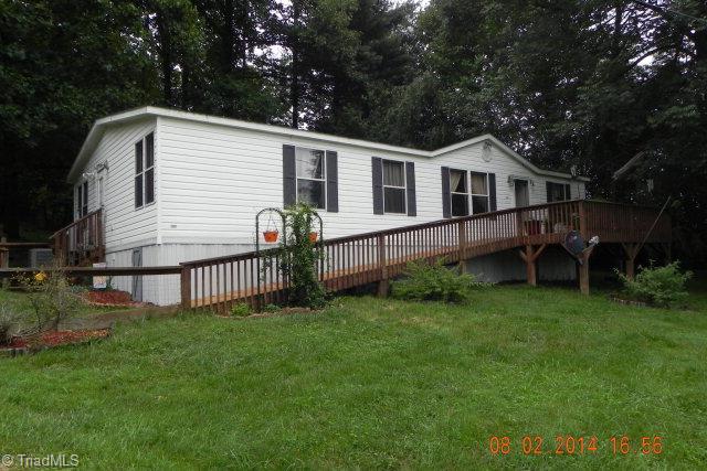 300 C C Hayes Road Purlear, NC 28665 - Photo 9 of 44