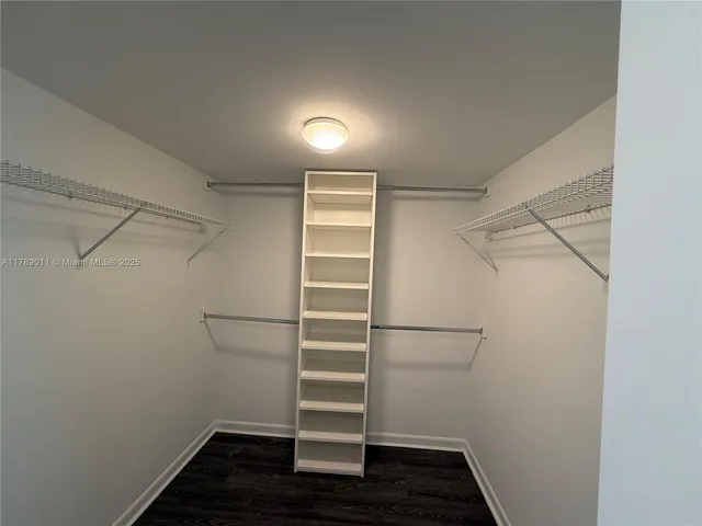 $470,000 | 2101 Brickell Avenue, Unit 1002, Miami, FL 33129