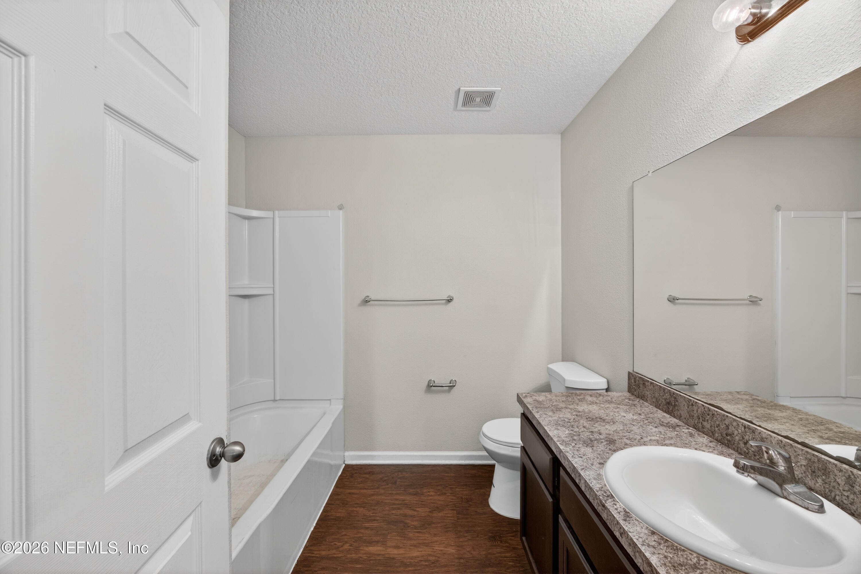 3029 Bessent Road Jacksonville, FL 32218 - Photo 25 of 32 25-Bathroom 2 - 2