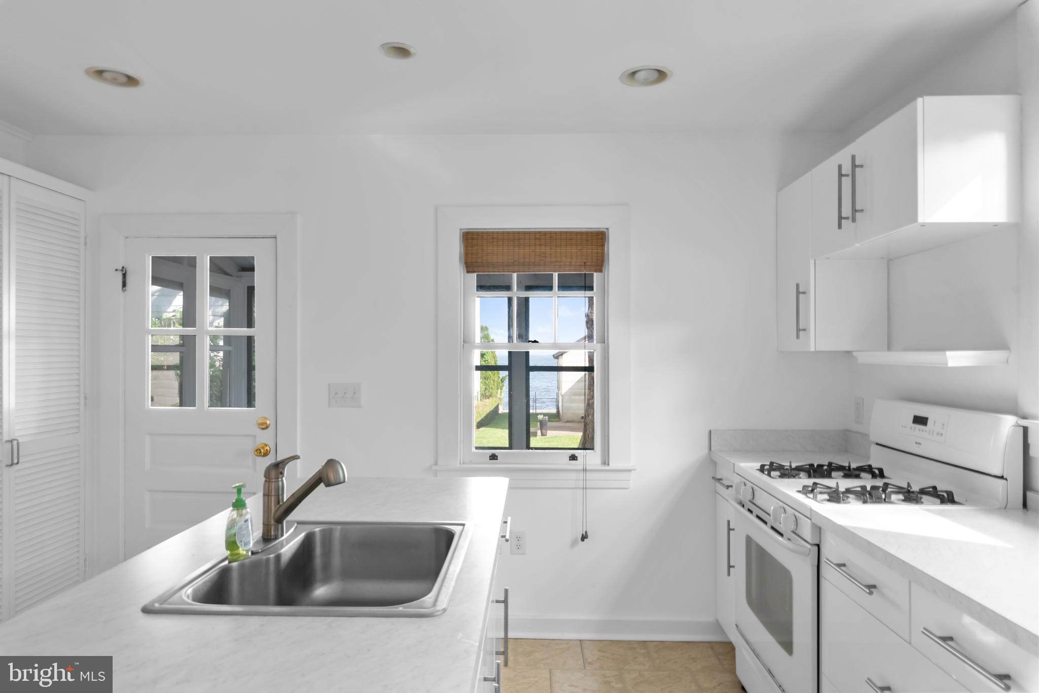 23 Eastern Avenue Annapolis, MD 21403 - Photo 26 of 33