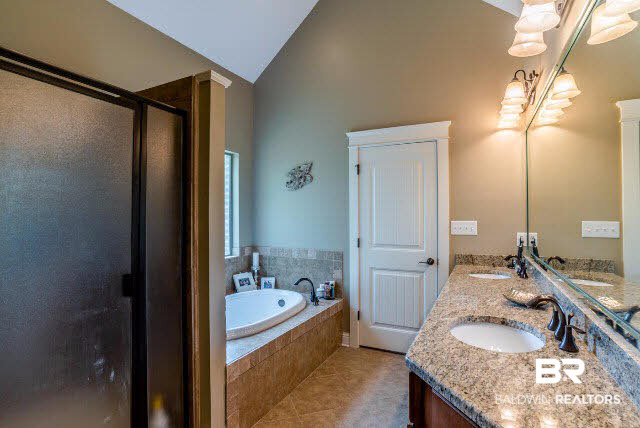 35203 Highway 225 Daphne, AL 36527 - Photo 15 of 26 Master Bath