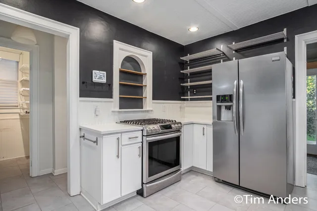 $454,900 | 142 Carlton Avenue Southeast, Grand Rapids, MI 49506