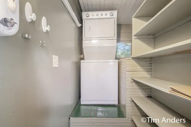 $454,900 | 142 Carlton Avenue Southeast, Grand Rapids, MI 49506