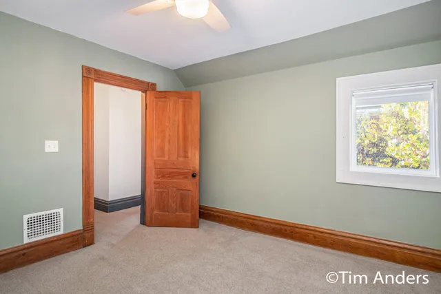 $454,900 | 142 Carlton Avenue Southeast, Grand Rapids, MI 49506