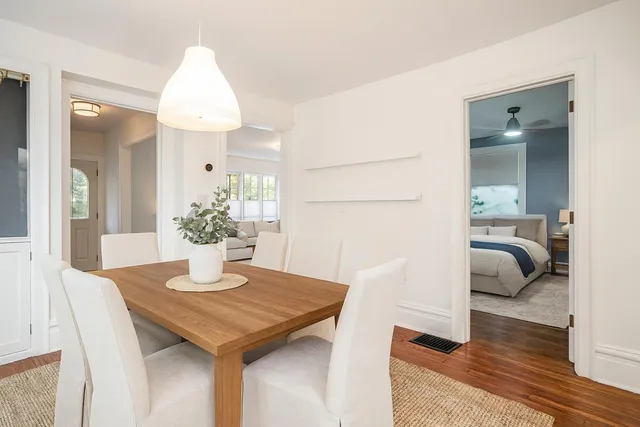 $454,900 | 142 Carlton Avenue Southeast, Grand Rapids, MI 49506